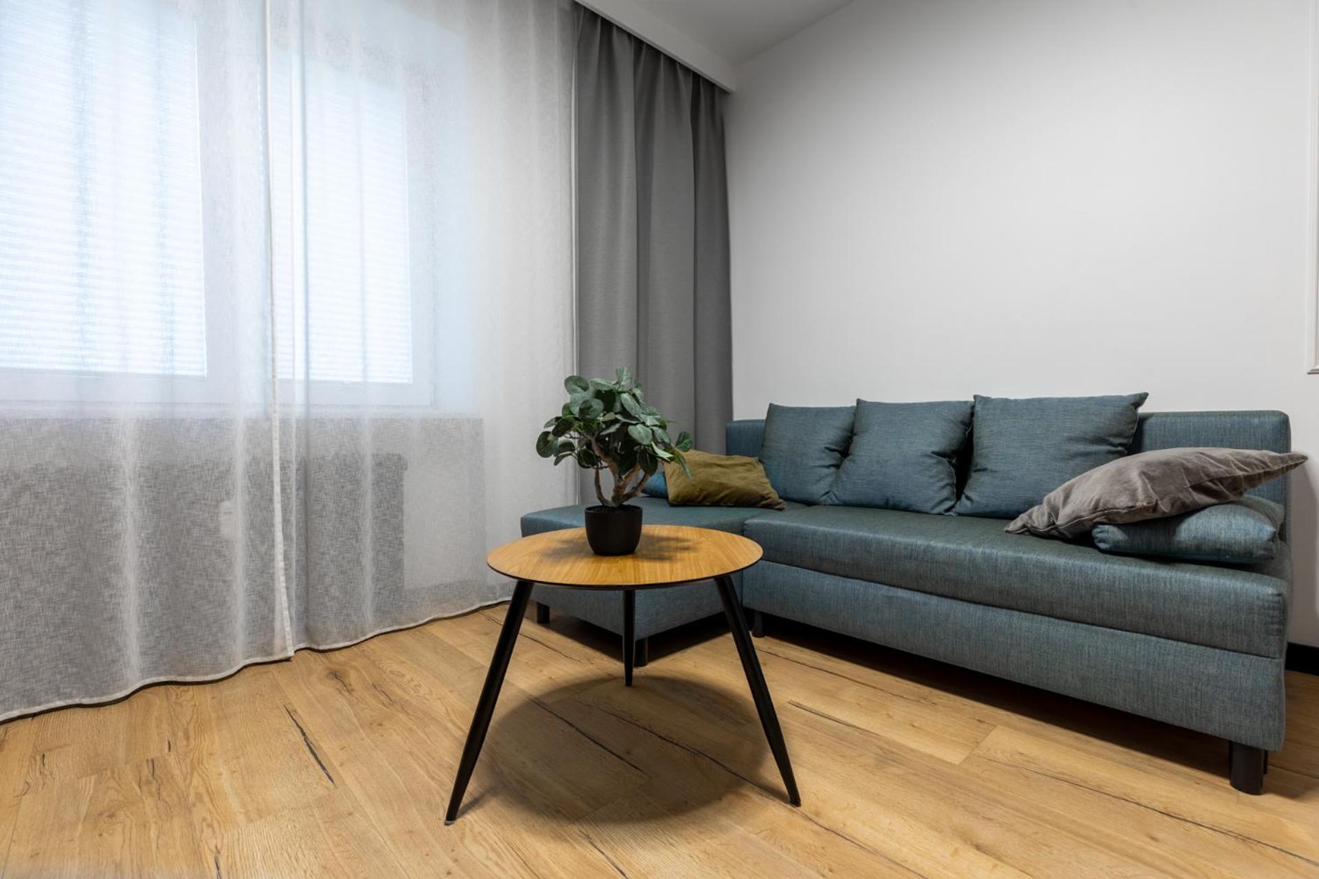 Apartamenty Premium, Faktura Vat, Zrodlowa Centrum Parter Ground Floor Parking Super Lokalizacja Two Bedrooms Kitchen 50 M2 Kielce Exterior foto